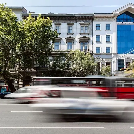Luxury St Stephen's Basilica Apartman Budapest