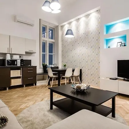 Luxury St Stephen's Basilica *