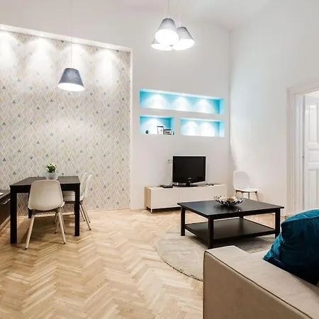 Luxury St Stephen's Basilica *